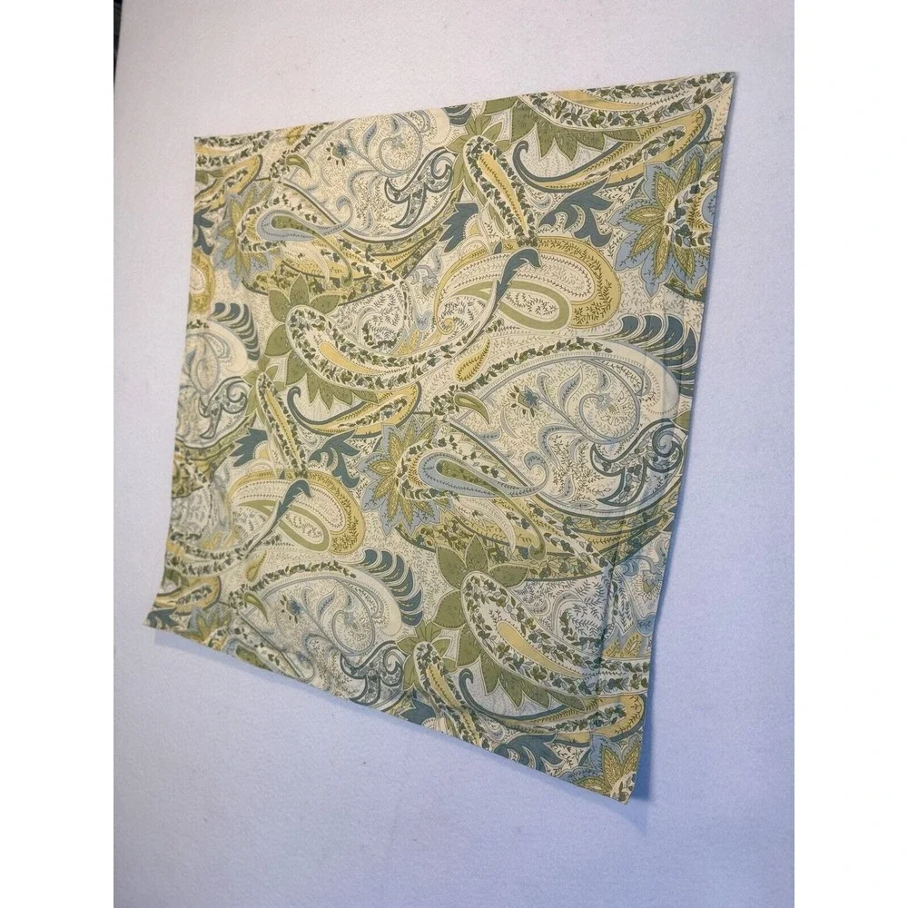 Pottery Barn Single Euro Sham Paisley 100% Cotton Cottage Home Green Yellow Blue